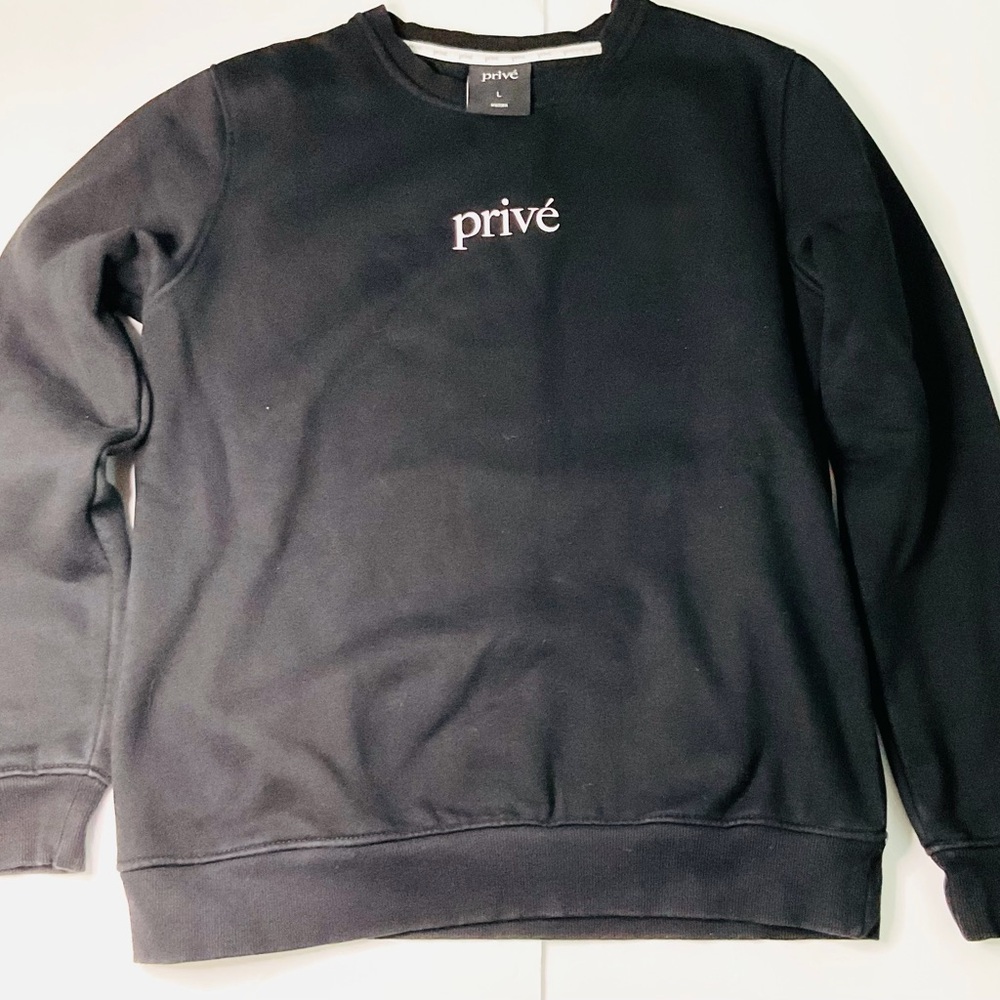 Privé Black Logo Sweatshirt Women’s Large